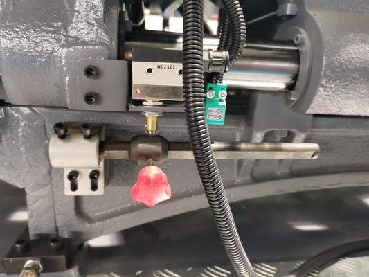 Servo Type Plastic Injection Molding Machine MZ220MD With NR12 Standard